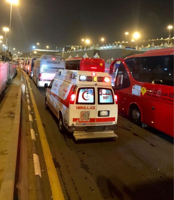 خادم الحرمين يغادر منى بعد إشرافه على راحة الحجاج