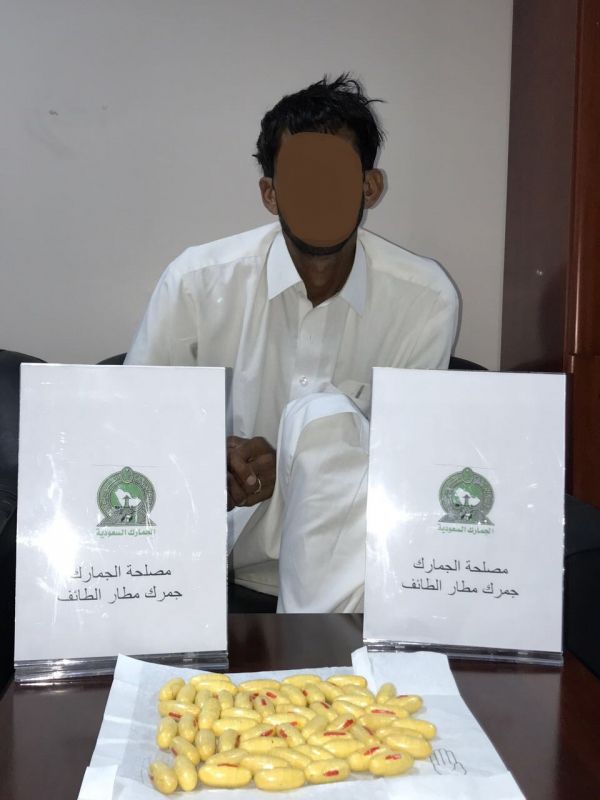 انحشار يد مقيم داخل فرامة اللحم بالأحساء