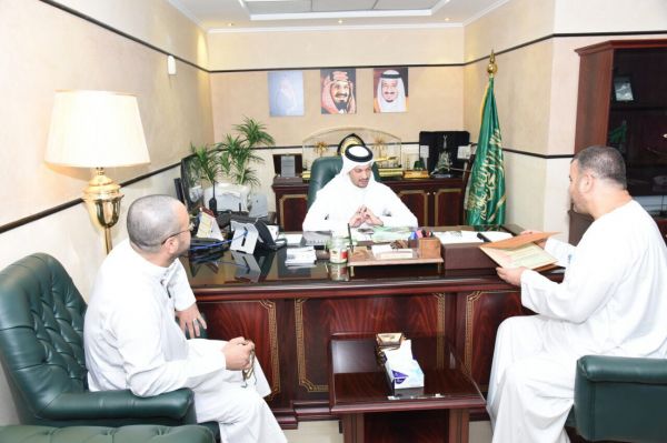 الجبير يتفقد حي المسورة ويعلن عن ٢٧ مشروع تنموي بالقطيف