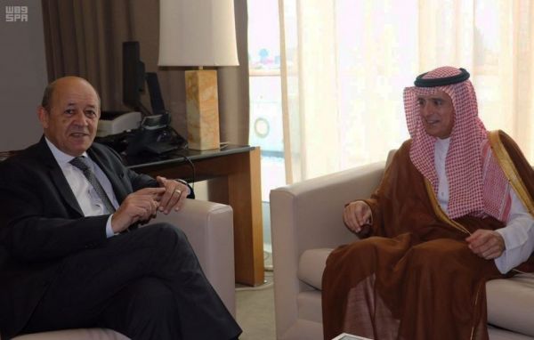 الأمير فيصل بن بندر يتوج الفائزين في مسابقة أمير الرياض لحفظ القرآن الكريم وتلاوته وتفسيره