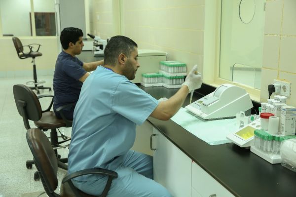 نجاح إجراء عملية معقدة لمريضة تعاني من إنسداد بالقنوات الصفراوية بجدة