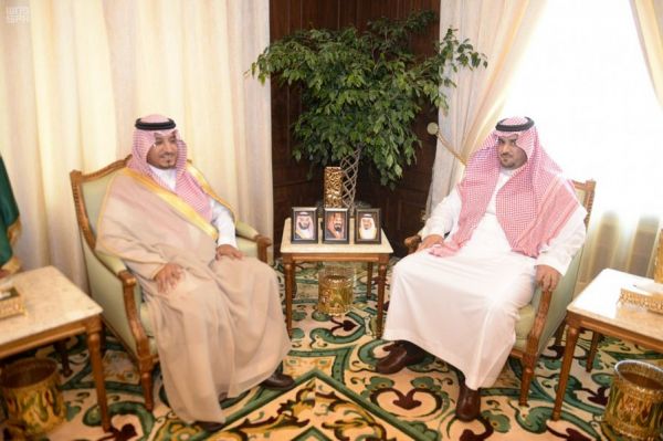 وزير الطاقة والأمين العام لأوبك يبحثان التزام الدول المنتجة باتفاقية خفض الإنتاج