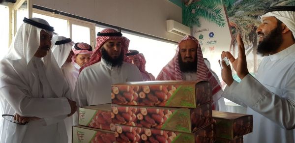هدية  الحاج تستضيف عدد 80 معتمراً من ضيوف الهيئة العامة للرياضة