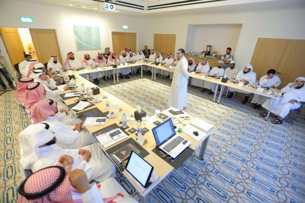 الهلال الاحمر بمكة يدرب نزيلات رعاية الفتيات على الاسعافات الاولية