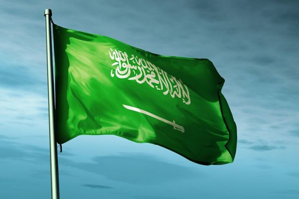 خادم الحرمين الشريفين يجري اتصالا هاتفيًا بالرئيس المصري