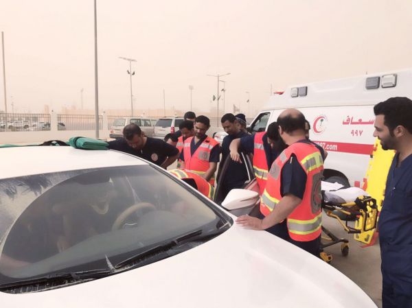وزير العمل يبحث مع السفير الأردني أوجه التعاون بين البلدين