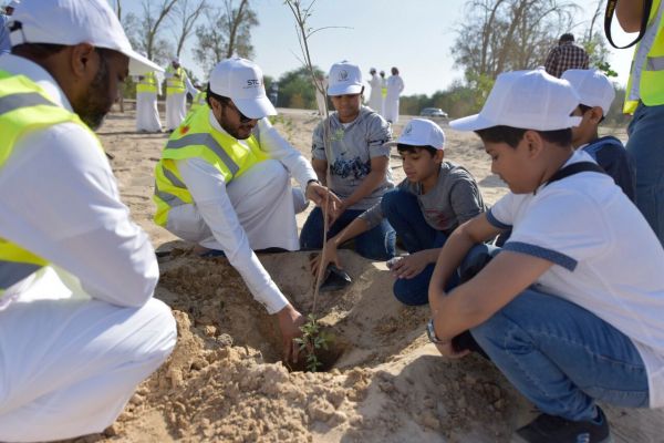 تكريم أبناء شهداء الواجب بنادي الاحساء الأدبي