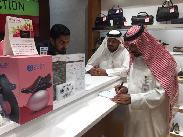 الشيخ سيف بن زايد يستقبل وكيل وزارة الداخلية