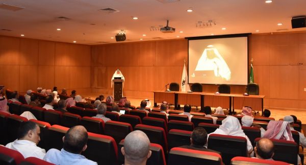 مركز العمليات الأمنية 911 يقيم معرضه التوعوي بمحافظة جدة