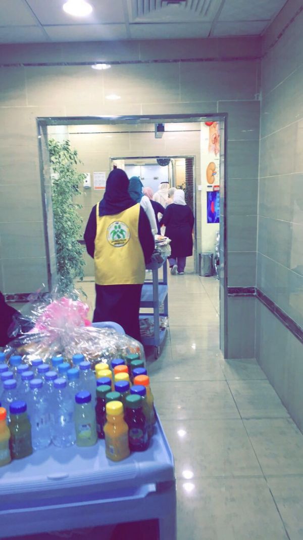 بلدية الشوقية تنفذ حملة على المطاعم المخالفة