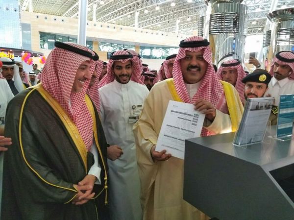 أمير حائل يعقد اجتماعاً حول مستقبل مشاريع النقل في المنطقة
