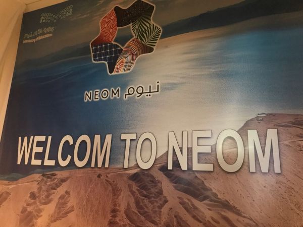 ورشة عمل لتسهيل اجراءات  تنفيذ حملة وطن بلا مخالف بعسير