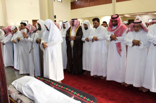 دعوة ( عائلتي … هيّا نمشي ) بصحة الرياض