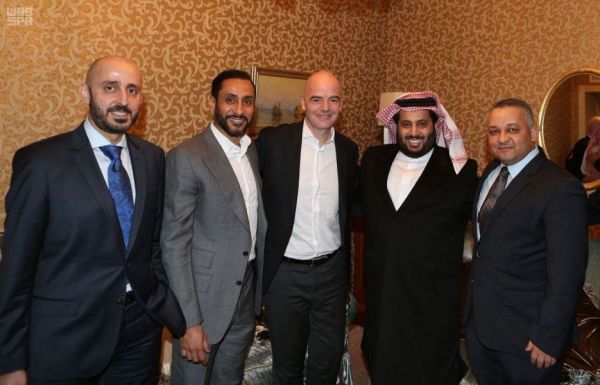 نجاة أربعة بحارة والبحث جار عن مفقود خامس