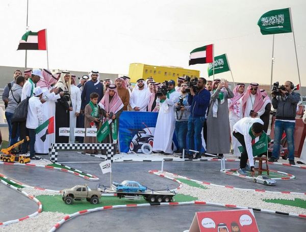الأمير محمد بن عبدالعزيز بن محمد يعزي أسرة الشهيد الحُمدي