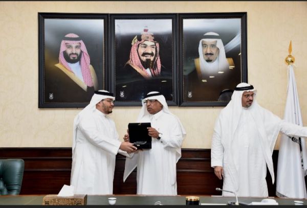 محاضرة عن الإسعافات الأولية بمدرسة أهلية البيان المتوسطة بمحافظة جدة