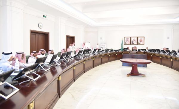 سمو أمير منطقة جازان يشيد بجهود المخرج الحمزي وتميزه