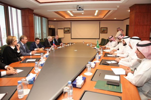 قوات الشرعية باليمن تسيطر على مدينة الخوخة