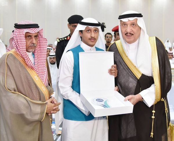 وكيل محافظ محايل يناقش الاستعدادات لإنطلاق مهرجان (محايل أدفأ)
