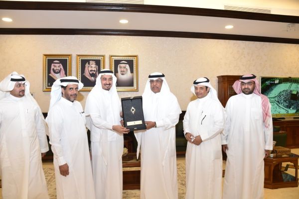 محاضرات طبية تثقيفية بمدارس مكة