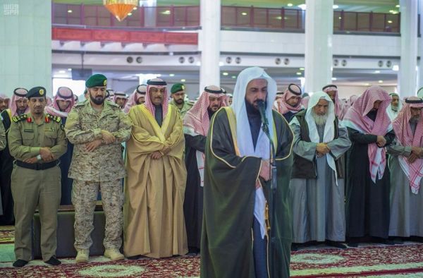 نيابة عن خادم الحرمين .. أمير منطقة الرياض يرعى حفل اختتام بطولة مركز الملك عبدالعزيز للخيل العربية