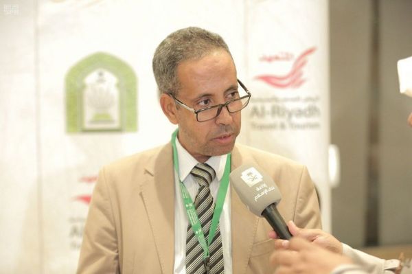 أمير منطقة القصيم يعزي ذوي شهيد الواجب النقيب المقبل