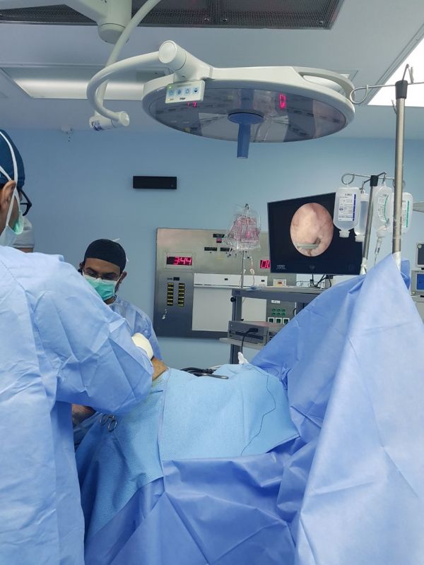 مدير جامعة أم القرى يستعرض رحلة الـ 50 عاماً في 55 موضوعاً