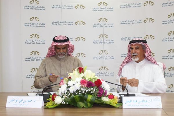 مركز المعلومات يناشد المجتمع الدولي بحماية قرى الحيمة بتعز ويصف ما يجري بجريمة حرب