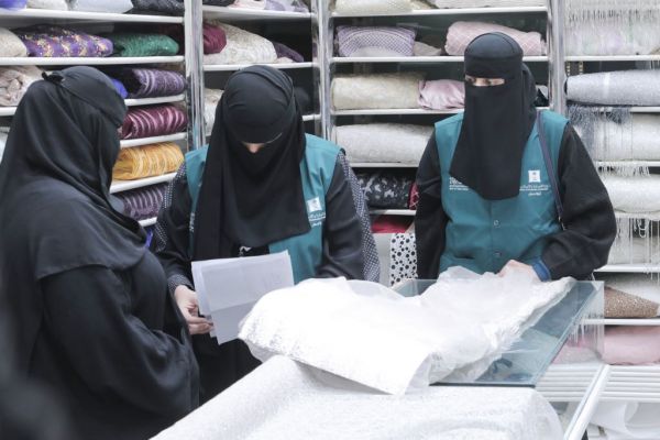 مبادرات وبرامج عملية تستهدف تطوير قدرات ومواهب المجتمع