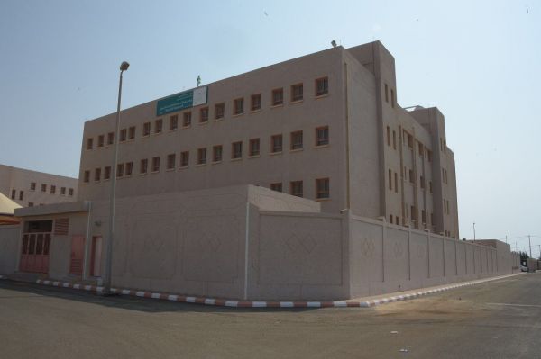 أمير الباحة يلتقي مسؤولي هيئة السياحة وملاك دور الإيواء بالمنطقة