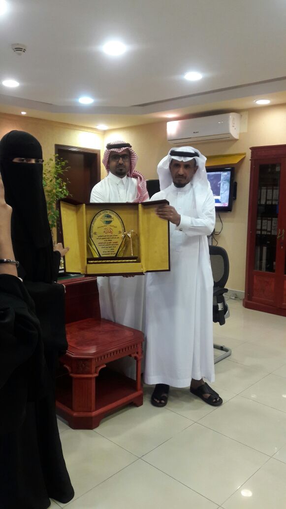 ميليشيا الحوثي تصادر وتنهب محلات وممتلكات تجار حزب المؤتمر الشعبي العام