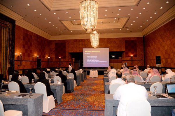 مدير جامعة الباحة يلتقي المستشار القانوني بـ تسبيل لتطوير الأوقاف