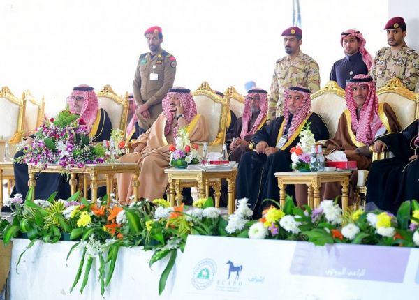 قائد القوات البحرية يشارك في مسيرة فريق دراجين الأسطول الشرقي محافظة الدرعية