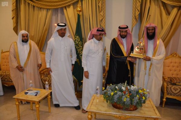 مستشفى المزاحمية ينجح في تثبيت كسر بالركبة لشاب