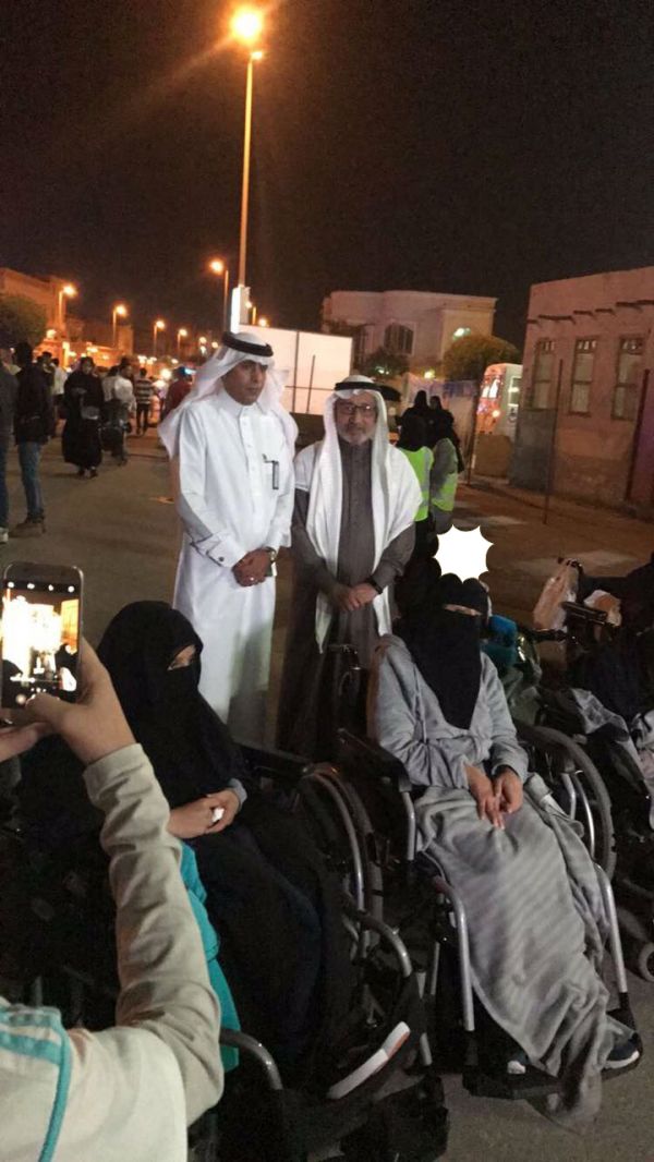 طلاب الفيصلية بمهرجان تمور الأحساء