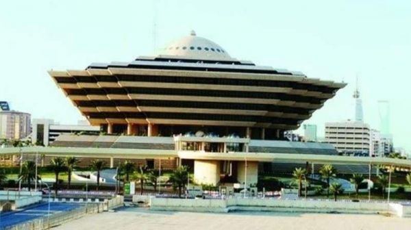 العمل تنفذ حملة تفتيشية لمجمع اتصالات بجدة
