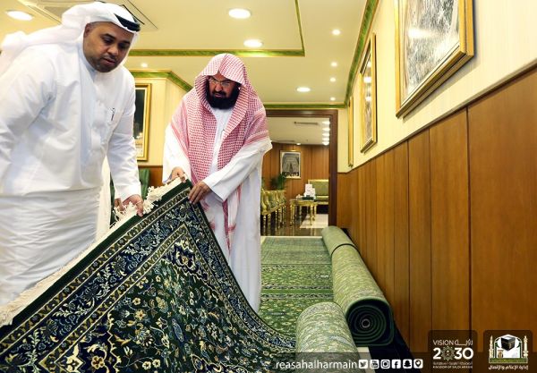 الفلقي يرعى ندوة الرعاية الصحية الذاتية والتحول الوطني