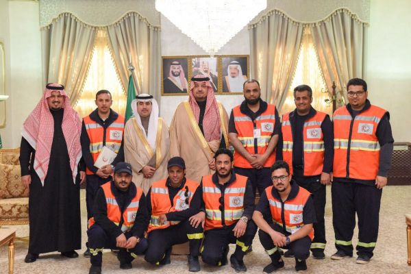 إذاعة نداء الإسلام تستضيف وزير الأشغال والطرق اليمني