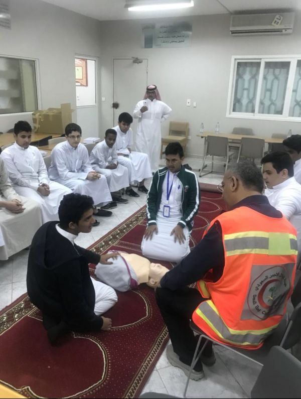 السيطرة على حريق بمبنى فندقي بمكة دون اصابات