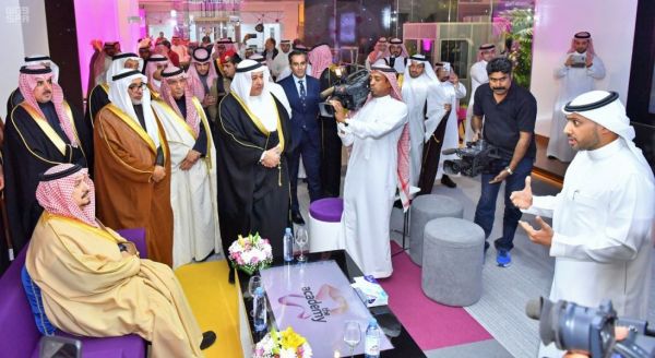 عملات يعود تاريخها لعهد الملك عبدالعزيز في جناح مؤسسة النقد العربي السعودي بالجنادرية