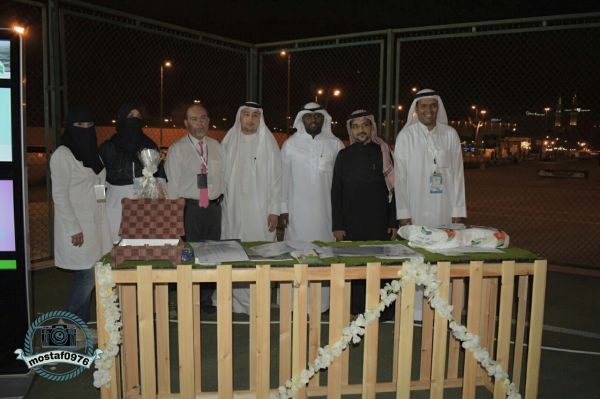 العمري تذهل زوار الجنادرية بمزج التراث العسيري بالفن المعاصر