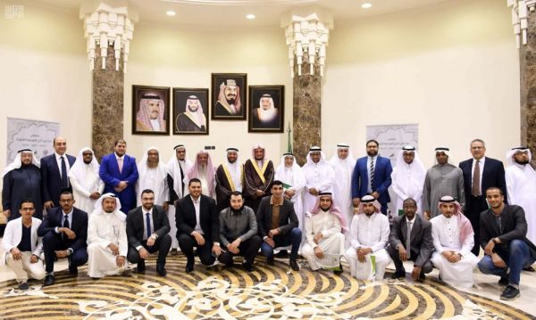 فرع وزارة العمل بمنطقة مكة المكرمة يوقع استمارات اشتراك لتفعيل مبادرة الضيف المدرب القدوة