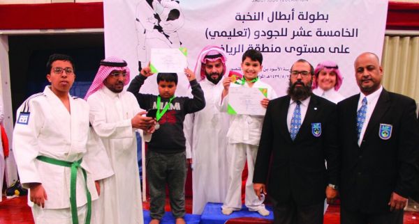 الأمير مشعل بن ماجد يدشن البرنامج الوطني للتوعية البيئية والتنمية المستدامة بجدة