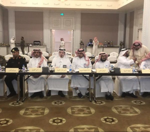 مدير شرطة الرياض يجتمع بقيادات الشرطة ومدراء الإدارات والمراكز