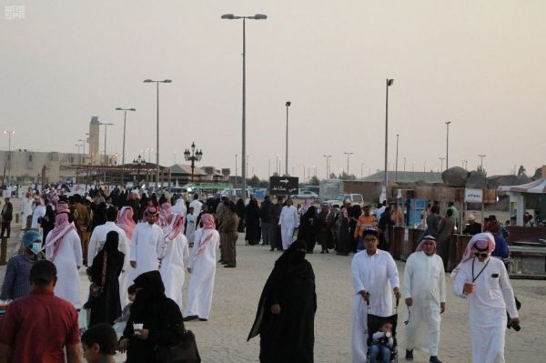 ولي العهد ووزير الدفاع البريطاني يستعرضان التعاون الاستراتيجي