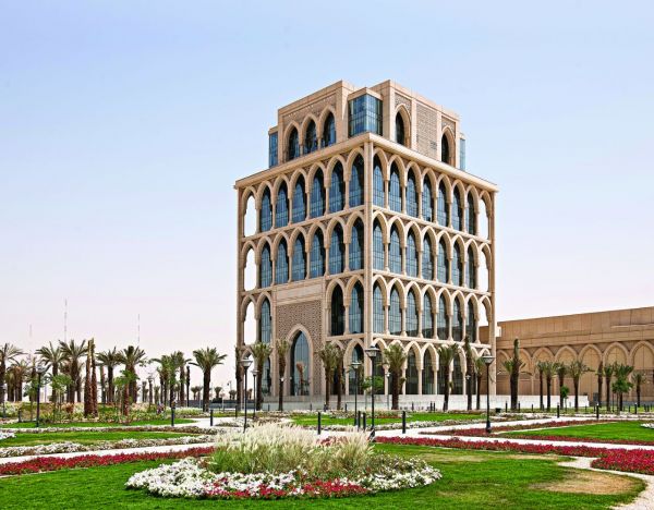 عمل القطيف يضبط 49 عامل مخالف خلال اسبوع