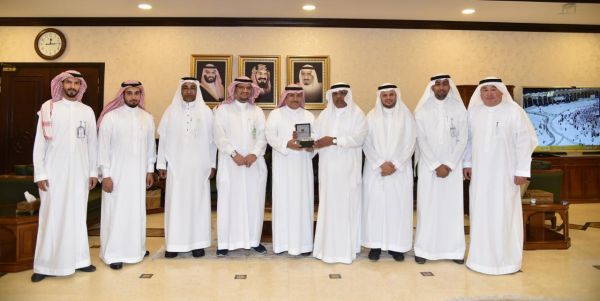 تشكيل لجنة لدراسة واقع الواجبات المدرسية وممارساتها بتعليم مكة