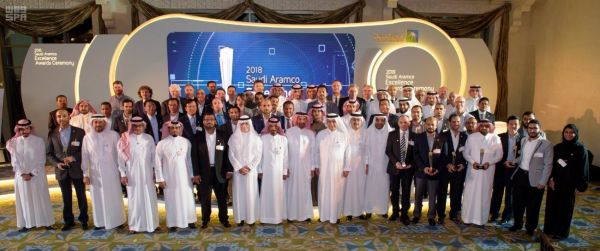 أمير منطقة عسير يستقبل المعزين في وفاة الأمير بندر بن خالد بن عبد العزيز بجدة