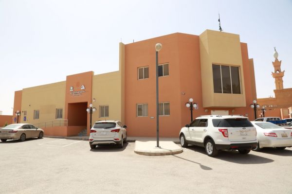 الفضلي يدشن برنامج إطلاق الدفعة السادسة من الظبي العربي بمحمية محازة الصيد