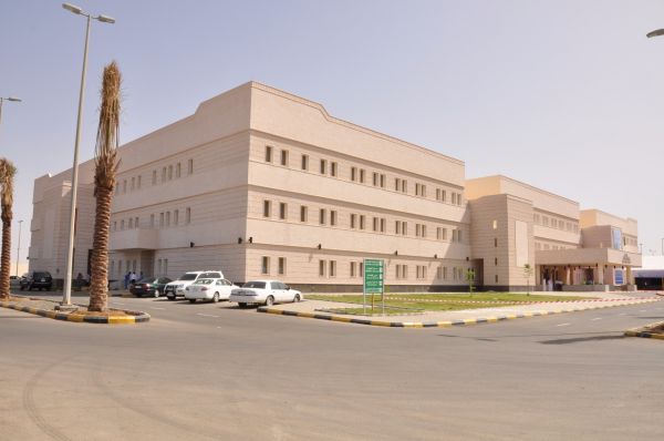 العثور على مطبخ عشوائي بعمارة سكنية تديره عمالة مخالفة بمكة